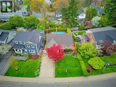 586 Woodland Avenue Burlington ON L7R 2S5