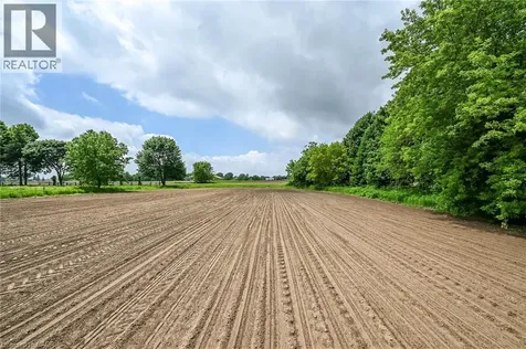837 Smith Road Ancaster ON L9G 3L1