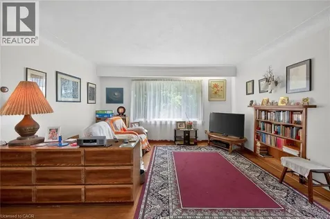 837 Smith Road Ancaster ON L9G 3L1