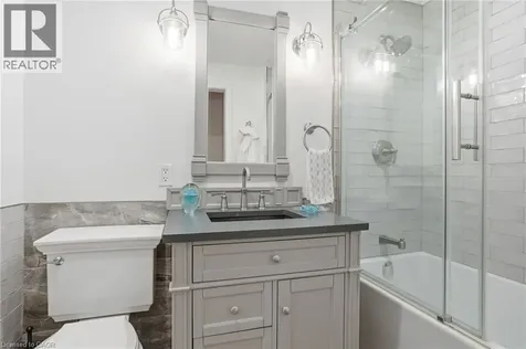 1321 Fairway Court Burlington ON L7P 1M5