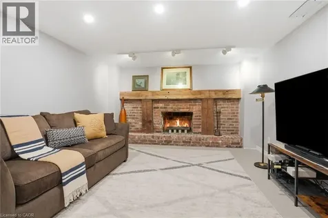 1321 Fairway Court Burlington ON L7P 1M5