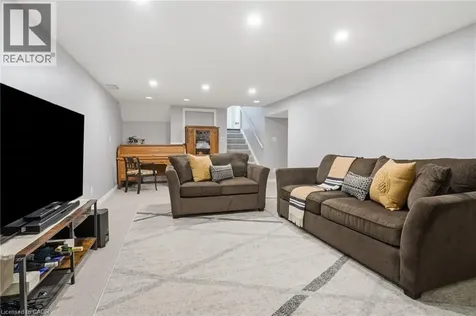 1321 Fairway Court Burlington ON L7P 1M5