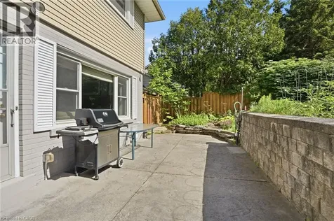 1321 Fairway Court Burlington ON L7P 1M5
