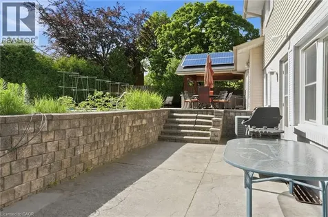 1321 Fairway Court Burlington ON L7P 1M5