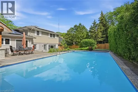 1321 Fairway Court Burlington ON L7P 1M5