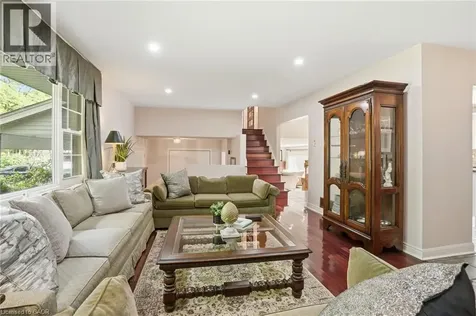 1321 Fairway Court Burlington ON L7P 1M5