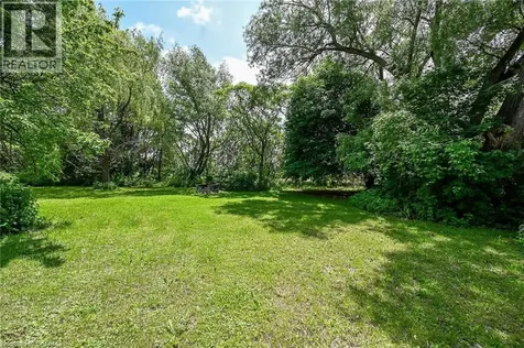 837 Smith Road Ancaster ON L9G 3L1