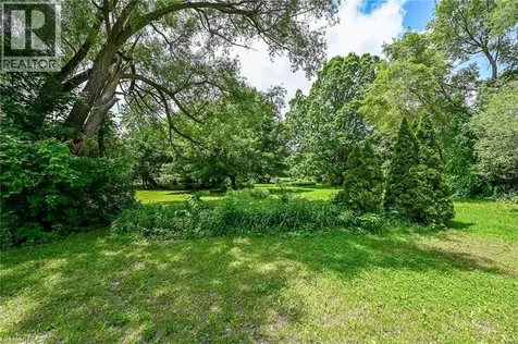 837 Smith Road Ancaster ON L9G 3L1