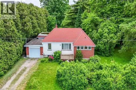 837 Smith Road Ancaster ON L9G 3L1