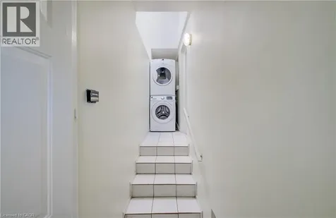 543 Glen Forrest Boulevard Waterloo ON N2L 4J3