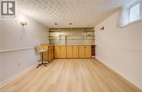 543 Glen Forrest Boulevard Waterloo ON N2L 4J3