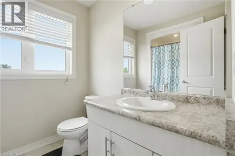 584 Julia Drive Welland ON L3C 0G8