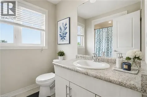 584 Julia Drive Welland ON L3C 0G8
