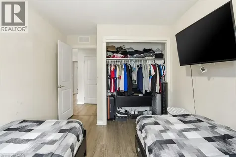 584 Julia Drive Welland ON L3C 0G8