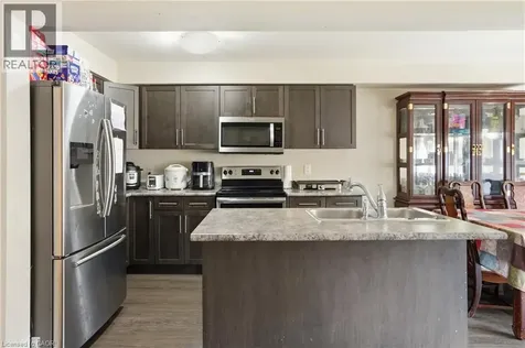 584 Julia Drive Welland ON L3C 0G8