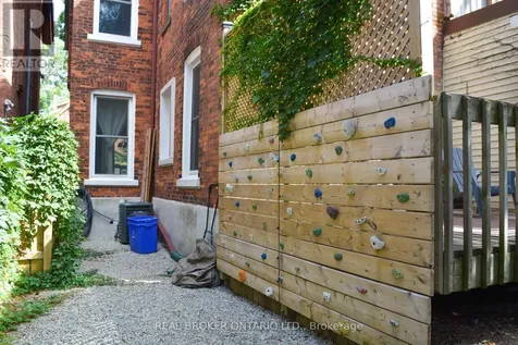 132 Grant Avenue Hamilton (stinson) ON L8N 2X7