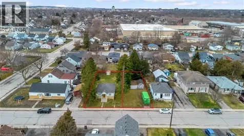 35 Eighth Avenue Brantford ON N3S 1C1
