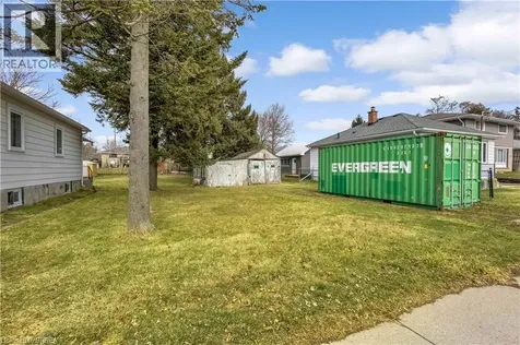 35 Eighth Avenue Brantford ON N3S 1C1