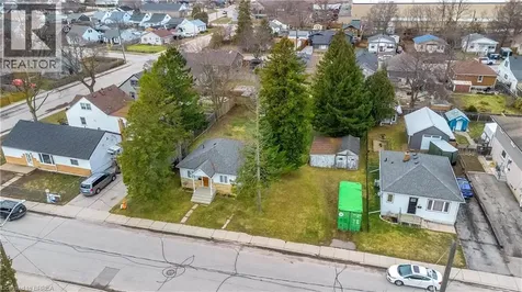 35 Eighth Avenue Brantford ON N3S 1C1