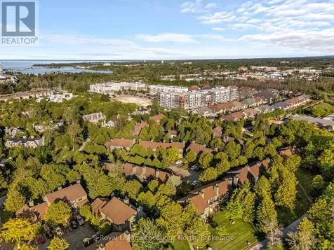 168 Escarpment Crescent Collingwood ON L9Y 5B4