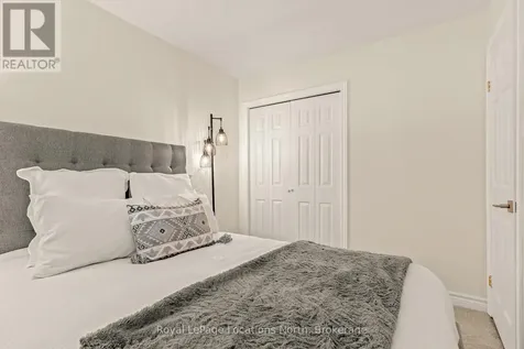 168 Escarpment Crescent Collingwood ON L9Y 5B4