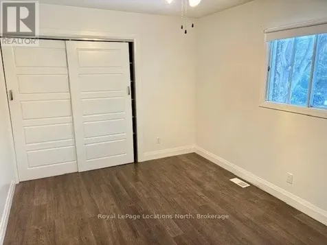 40 Rue Vanier Tiny ON L9M 0J2