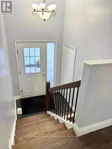 40 Rue Vanier Tiny ON L9M 0J2