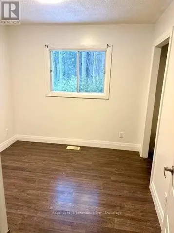 40 Rue Vanier Tiny ON L9M 0J2