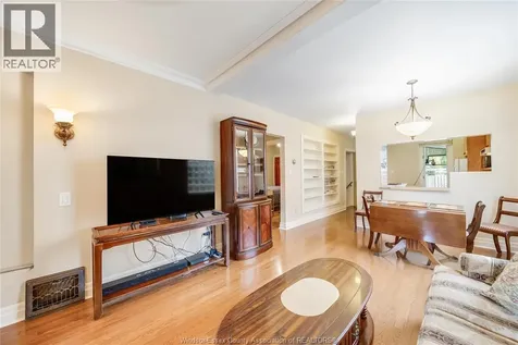 83 Shepherd Street East Windsor ON N8X 2K1