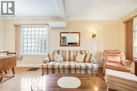 83 Shepherd Street East Windsor ON N8X 2K1
