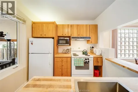 83 Shepherd Street East Windsor ON N8X 2K1