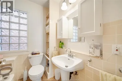 83 Shepherd Street East Windsor ON N8X 2K1