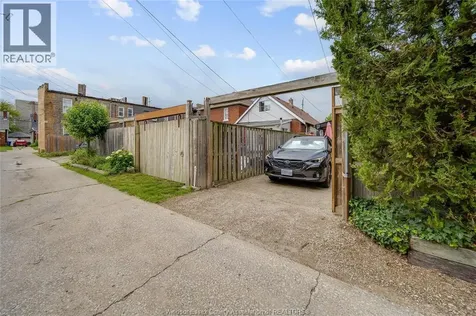 83 Shepherd Street East Windsor ON N8X 2K1