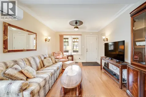 83 Shepherd Street East Windsor ON N8X 2K1