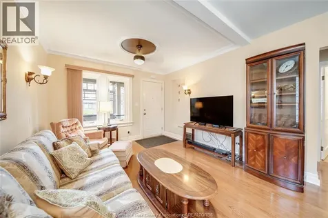 83 Shepherd Street East Windsor ON N8X 2K1