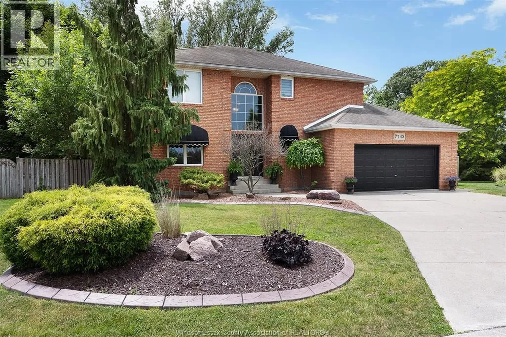 142 Pheasant Run Lakeshore ON N0R 1A0