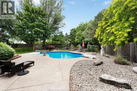 142 Pheasant Run Lakeshore ON N0R 1A0