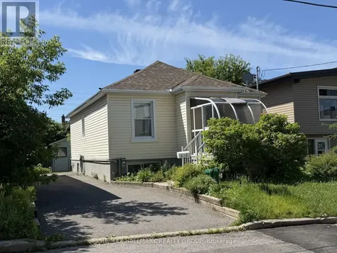 318 Shakespeare Street Ottawa ON K1L 5M2