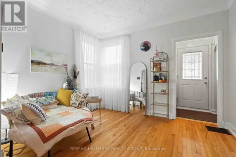 318 Shakespeare Street Ottawa ON K1L 5M2