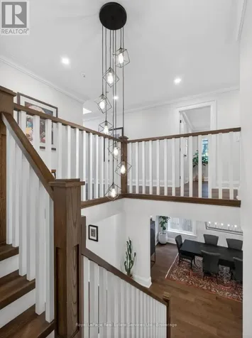 47 Park Avenue East Burlington (lasalle) ON L7T 1Y2