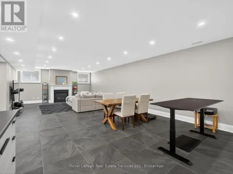 47 Park Avenue East Burlington (lasalle) ON L7T 1Y2