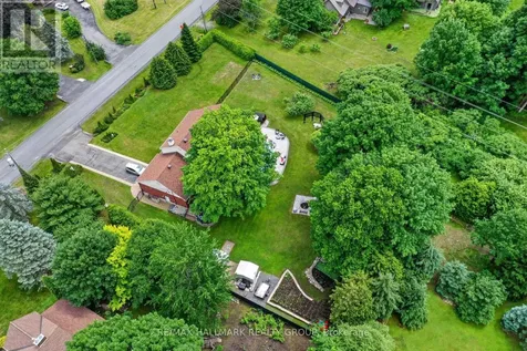 1064 Moffatt Drive Ottawa ON K4C 1B7