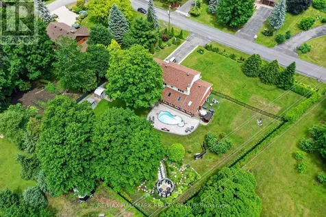 1064 Moffatt Drive Ottawa ON K4C 1B7