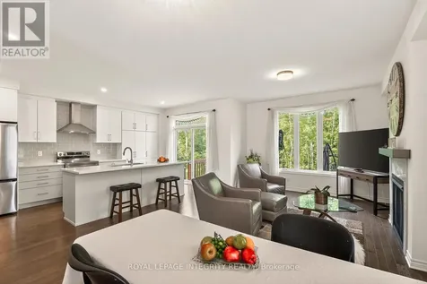 655 Persimmon Way Ottawa ON K1W 0T2