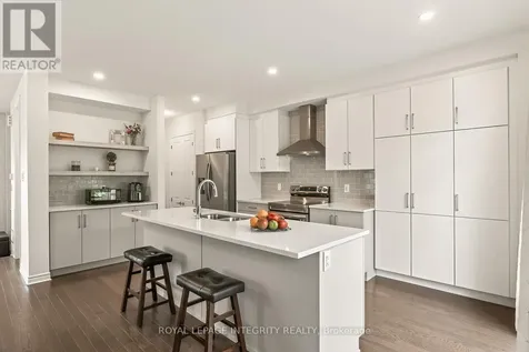 655 Persimmon Way Ottawa ON K1W 0T2