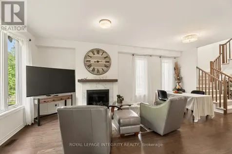 655 Persimmon Way Ottawa ON K1W 0T2