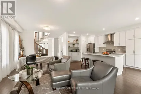 655 Persimmon Way Ottawa ON K1W 0T2