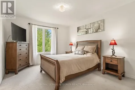 655 Persimmon Way Ottawa ON K1W 0T2