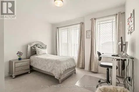 655 Persimmon Way Ottawa ON K1W 0T2