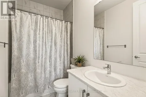 655 Persimmon Way Ottawa ON K1W 0T2
